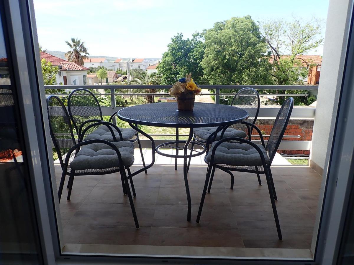 Apartment Maca สตารีกราด-ปาเคลนีซา ภายนอก รูปภาพ